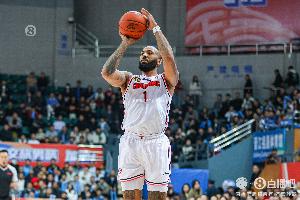 直播吧：虽被广东队取消注册 但吉伦沃特合同已转为赛季保障合同