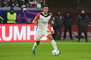 记者：法兰克福中卫图塔将加盟卡塔尔球队杜海勒 转会费1500万欧