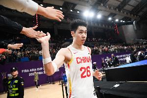 出手很少！朱俊龙2投0中得到1分4板 正负值+19全场第二高