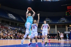 从落后到领先的精彩逆转！CBA夏季联赛：青岛战胜新疆