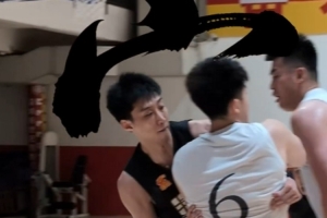 守人如影不离体 盖手凌空封去路 深圳男篮休赛期训练花絮