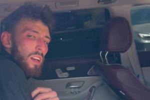 塔图姆推荐了切特偷看美女的视频！哈利伯顿评论：看擦边？