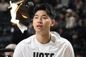 直播吧独家：崔永熙新赛季大概率重回CBA