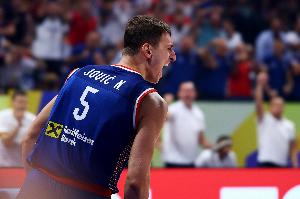 主力打卡你记首功！约维奇16分钟8中6&18分4板6助 首节12分抢开局