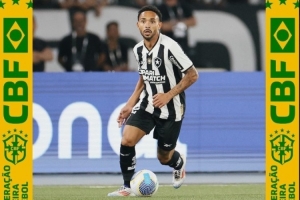 巴西国家队官方：取消征召万德森，补招博塔弗戈右后卫维蒂尼奥