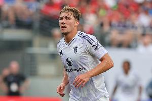 德天空：莱比锡今夏也曾有意霍伊伦，但球员薪资&交易总价过高