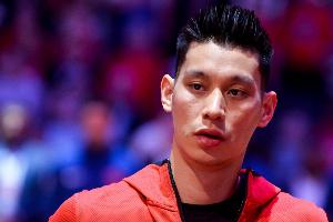 媒体人：书豪在改变外国人对亚裔球员偏见意义很大 传奇永存