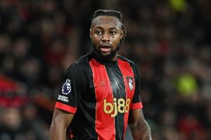 塞梅尼奥：波罗是顶级右后卫，在英超面对边后卫我总想证明自己