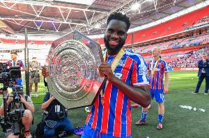 记者：水晶宫前锋爱德华即将加盟朗斯，球员在薪资上做了大幅让步