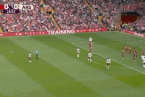 皇马：找谁说理？🤬赖斯任意球攻门，皮球飞了七八层楼那么高