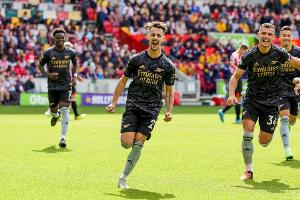 记者：法比奥-维埃拉正在接受汉堡方面安排的体检中