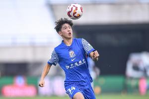 足球报批申花：快速转换和高强度，申花两大取胜法宝几乎消失