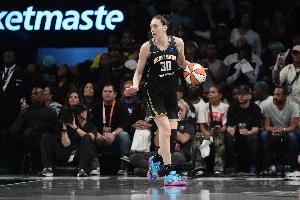 斯图尔特生涯第10次单场至少20分5帽 历史第四多&格里娜13次最多