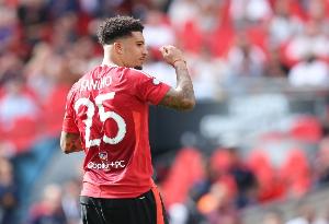 记者：维拉对签下桑乔感到满意，若发挥出色会激活买断条款