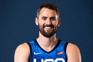 老骥伏枥！祝爵士老将凯文-乐福37岁生日快乐！🎂