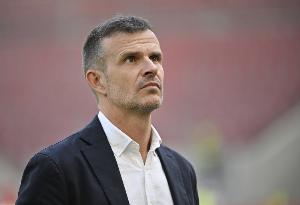 毕巴主席：几乎每场比赛都刷新上座纪录 将考虑在未来扩建球场