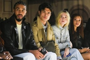 超模！塔图姆地沟头造型出席纽约时装周 与艾丽-范宁等影星同框