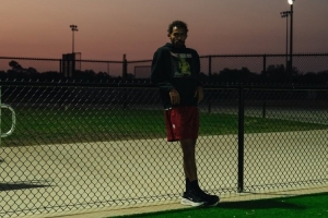 回应争议！特雷-杨晒训练照：人们更容易记住最近的事而忽略之前