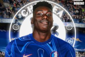 原本已去蓝军体检！21岁阿格霍瓦10分钟戴帽，黑店头牌身价5000万