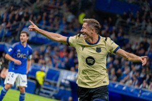 记者：莱万开始慢跑训练，费兰-托雷斯参加了合练