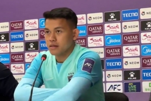 柔佛球员艾曼：场地原因让比赛非常困难，但我们专注在比赛中