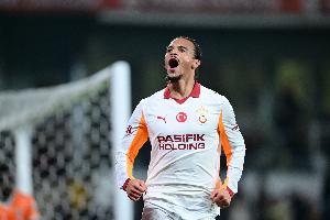 闪耀欧冠！萨内本场7成功对抗、6传中、5造机会等多项数据领跑