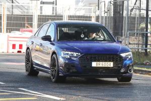 一天一辆？太阳报：哈兰德新的奥迪S8亮相，前几天刚添置兰博基尼