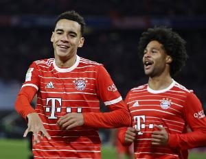 图片报：穆西亚拉4个月来首次回训练场，格纳布里有望战门兴复出