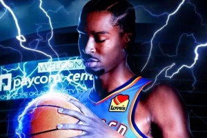 二少都没做到过！亚历山大开季前两场都砍下35+ 雷霆队史第一人