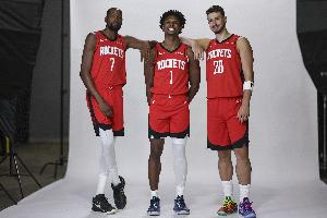 火箭VS活塞首发：康宁汉姆搦战 杜兰特申京迎敌 汤普森兄弟对决