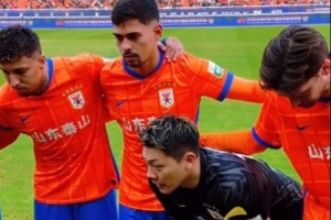 王大雷赛前喊话：在主场来了这么多球迷，做好我们自己赢下比赛