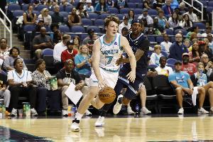 生涯新高！克尼佩尔17中9攻下24分6板5助1断 正负值+20