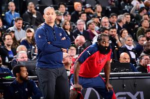 美船蜜：FBI赶紧铐走哈登和卢&俩人每场都在控盘 马龙准备上任