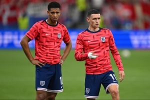卡拉格：福登在英格兰队表现不如贝林厄姆；阿诺德肯定有机会回归