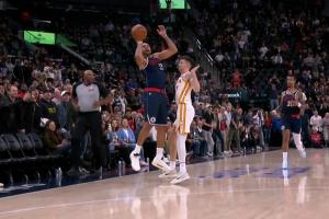 老了啊！快船绝平机会 巴图姆急哄哄出手 惨遭克雷伊奇切球