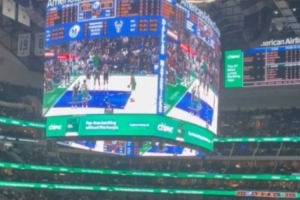 Fire Nico！独行侠主场球迷喊起“解雇哈里森”