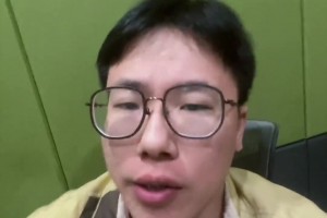 孔祥宇：火箭打的什么玩意！对方中锋都被罚下了还赢不了~