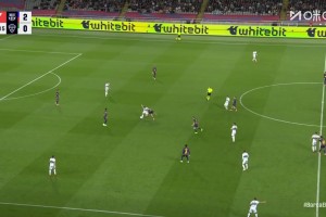 巴萨造越位失败丢球！拉法-米尔带球突进打远角破门！