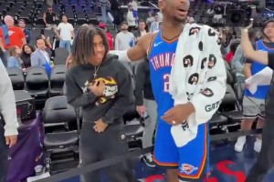 居然敢把师傅打爆了！🤣亚历山大赛后和导师保罗拥抱