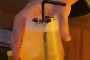 美娜：来北京还不知道去哪玩去哪喝？跟准我这位“乙醇酵母”🙊